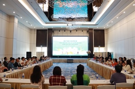 Industries urged to embrace green transformation amid global integration