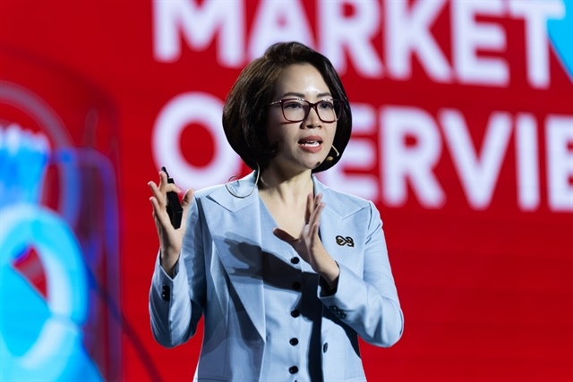 Salary growth falls to record low as firms turn cautious