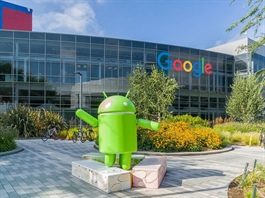 Doanh thu quý của Alphabet lần đầu vượt 100 tỷ USD