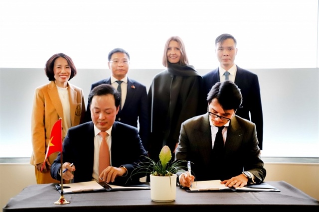 MoF cooperates with JP Morgan in international finance