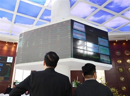 Stocks extend rally despite renewed foreign selling