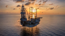 Dầu giảm sau thoả thuận thương mại Mỹ - Trung