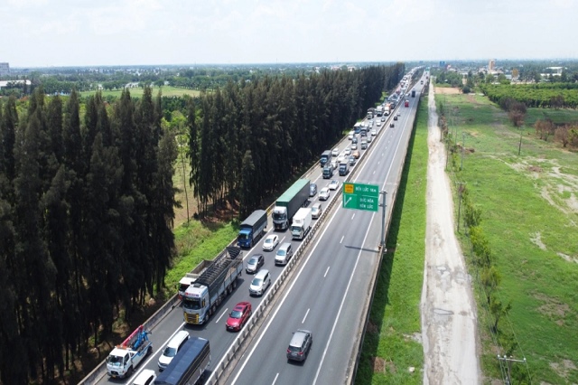 Vắng doanh thu từ đánh giá lại khoản đầu tư, lợi nhuận 9 tháng của CII đi lùi 78%