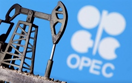 OPEC+ nhất trí tạm dừng tăng sản lượng trong quý 1 năm 2026