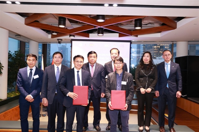 NIC and VIS shake hands to advance innovation initiatives