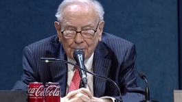 Warren Buffett lại bán cổ phiếu Apple?