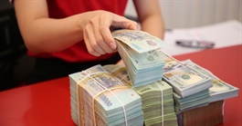 Nhiều ngân hàng âm thầm tăng lãi suất gửi tiết kiệm