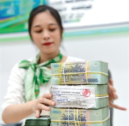 Lãi suất có dấu hiệu tăng trở lại dù Ngân hàng Nhà nước vẫn bơm ròng vốn