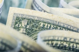 Giá USD giảm nhẹ