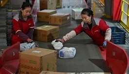 Người tiêu dùng Trung Quốc thờ ơ với “Ngày Độc thân” giữa lo ngại kinh tế