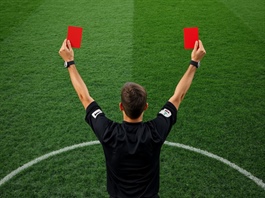 Hai doanh nghiệp bị phạt gần 1 tỷ đồng vì loạt vi phạm hành chính