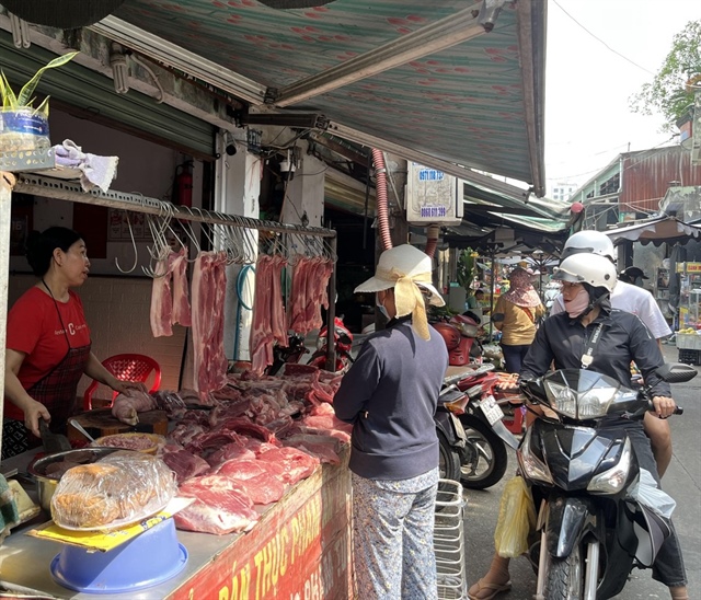 Thịt heo nhập khẩu tăng 158%, người chăn nuôi trong nước lao đao ảnh 1