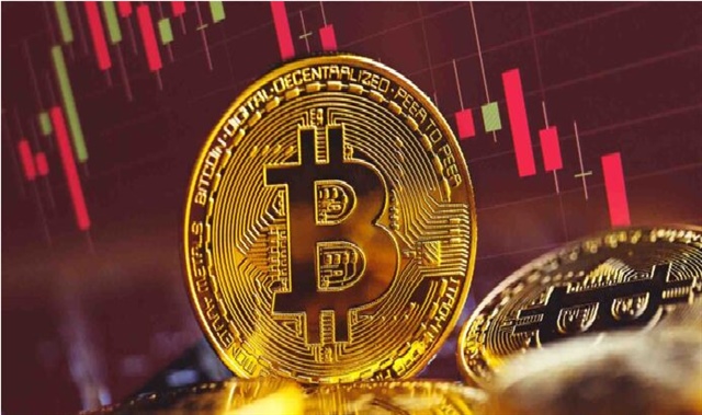 Bitcoin giảm xuống 92,500 USD, mất 27% từ đỉnh