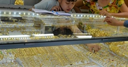 Sáng 2-12, giá vàng miếng SJC và vàng nhẫn giảm mạnh, rời đỉnh lịch sử