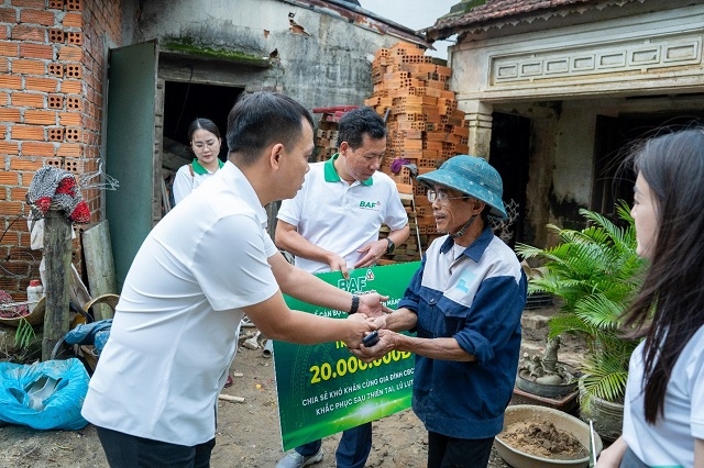 BAF đưa hơn 200 tấn gạo và gói cứu trợ thiết thực đến vùng bão lũ