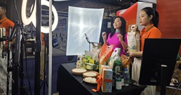 Bịt lỗ hổng hàng giả trên sàn