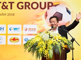 Bầu Hiển và cuộc cách mạng bóng đá nữ Việt Nam