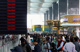 Ngành hàng không Ấn Độ tê liệt: 2,000 chuyến bay bị hủy vì khủng hoảng của IndiGo