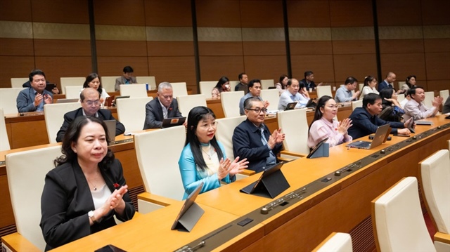 Cải cách mạnh mẽ quản lý thuế, bỏ đề xuất tăng thêm 100% lương cho cán bộ thuế- Ảnh 1.