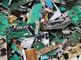 Rác thải điện tử trong cuộc cách mạng Net Zero