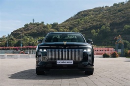 VinFast Lạc Hồng 900 LX rục rịch mở bán, giá dự kiến từ 5 tỉ đồng