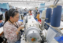 Việt Nam runs trade surplus of over $20 billion in 2025
