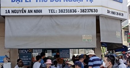 Người dân đổi USD ở đâu để tránh bị phạt nặng?