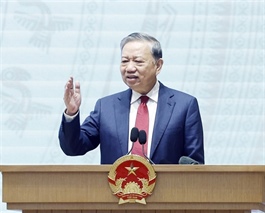 Top leader calls 2026 pivotal year, warns double-digit growth will be challenging