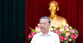 Bộ Chính trị: Chọn 24/11 là 'Ngày Văn hoá Việt Nam', cả nước được nghỉ lễ