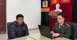 Giả danh kêu gọi từ thiện, chiếm đoạt tiền ủng hộ lũ lụt