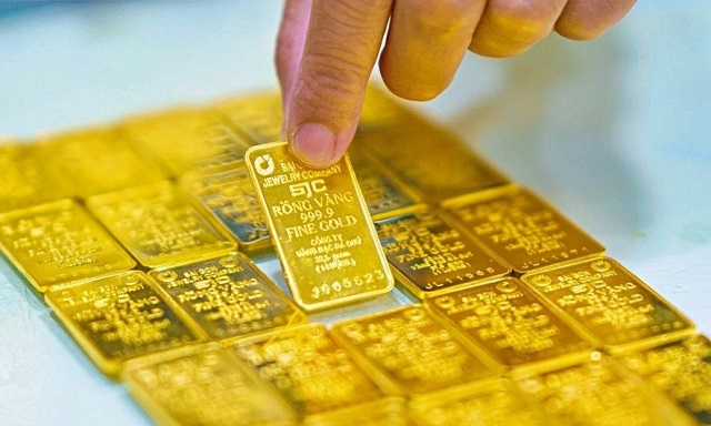 Giá vàng trong nước tăng mạnh, giao dịch gần 163 triệu đồng mỗi lượng