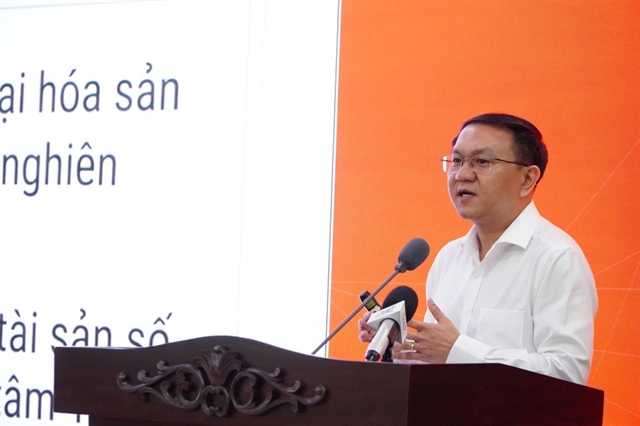 Giám đốc Sở Khoa học và Công nghệ TP.HCM Lâm Đình Thắng cho biết sẽ trang bị trợ lý ảo Chat GPT cho lãnh đạo và các xã, phường, đặc khu. Ảnh: THANH TUYỀN