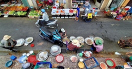 Vỉa hè thành 'bếp nướng ngoài trời', đô thị lộ rõ những nút thắt hạ tầng