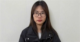 Nữ nhân viên ngân hàng rút ruột thẻ tín dụng của 39 khách hàng