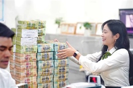 Interest rates forecast to peak in Q1 2026