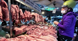 Vì sao sức mua thấp nhưng giá thịt heo vẫn tăng mạnh?