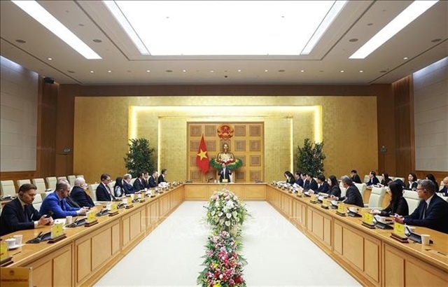 PM urges stronger Swiss, European investment, technology transfer in Vietnam