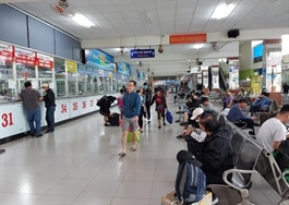 Vé xe Tết tại TP.HCM tăng 40-60% tùy cự ly