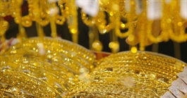 Giá vàng hôm nay 8-2: Đồng loạt dự báo tăng