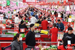 Thủ tướng yêu cầu chi trả đủ lương, thưởng Tết cho người lao động