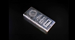 Bạc tăng phi mã rồi ‘sập’, có phải đã bị 'làm giá' quá mức?