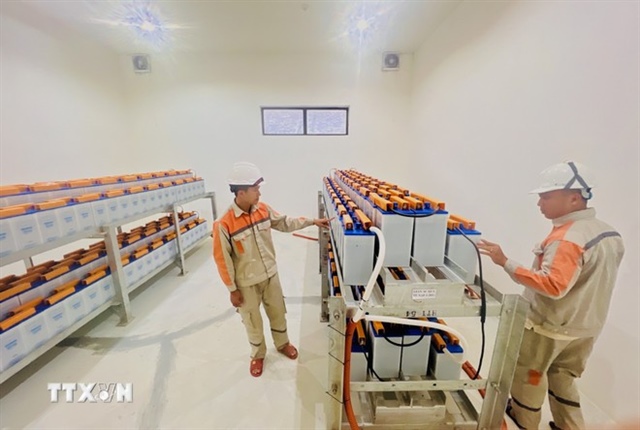 Nhà máy điện gió Hướng Tân đầu tư hệ thống pin tích điện hiện đại đáp ứng vận hành hệ thống nhà máy khi mất kết nối với lưới điện quốc gia. (Ảnh: Nguyên Linh/TTXVN)
