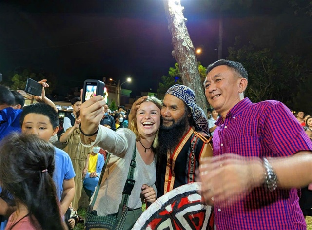 Theo thống kê, khách quốc tế đến Gia Lai chủ yếu từ các quốc gia Hàn Quốc, Trung Quốc, Mỹ, Pháp, Canada, New Zealand, Hà Lan, Nhật Bản, Anh, Đức.