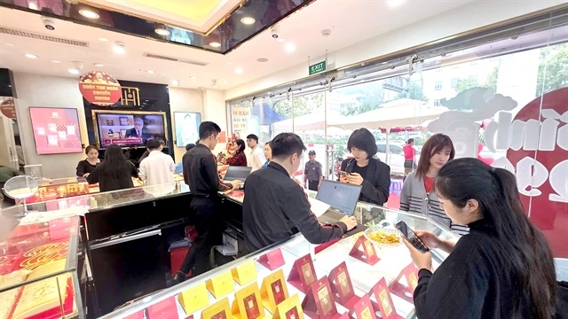 PM outlines post-Tết economic tasks, urges swift establishment of national gold exchange