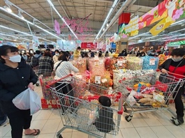 Tổng mức bán lẻ hàng hóa và doanh thu dịch vụ tiêu dùng hai tháng đầu năm tăng 7.9% so với cùng kỳ năm trước