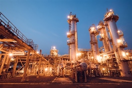 Oil prices surge amid geopolitical tensions, boosting energy stocks