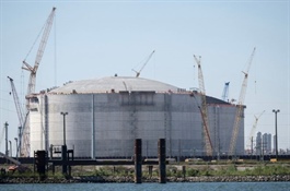 Thị trường LNG có nguy cơ chịu cú sốc lớn hơn dầu mỏ