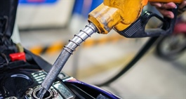Giá xăng dầu tăng cao, Bộ Công Thương ra lệnh mới với chủ cây xăng