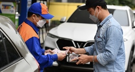 Giá xăng hơn 29.000 đồng/lít, thuế và chi phí chiếm khoảng 30%