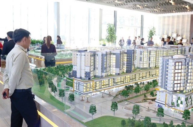 Áp lực lãi suất tăng cao khiến nhiều gia đình tạm gác kế hoạch mua nhà